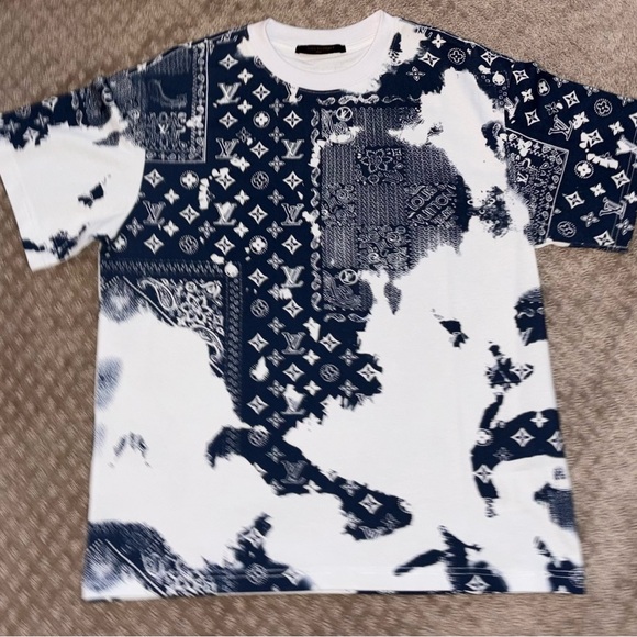 Louis Vuitton Other - Louis Vuitton Navy and White Patterned Tee